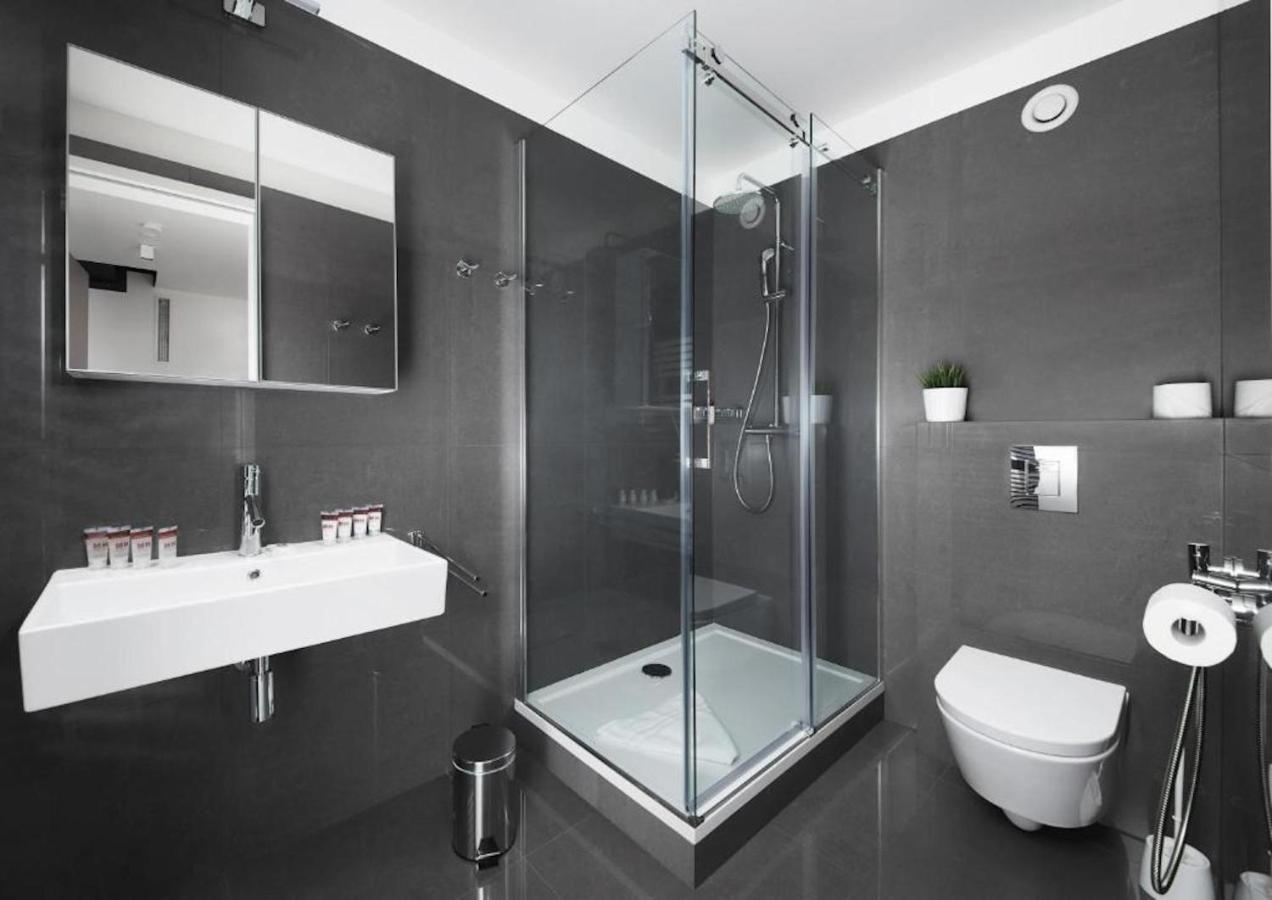 River Prague Apartments エクステリア 写真